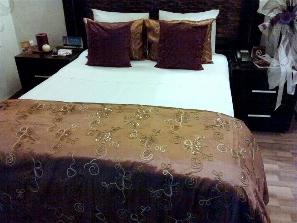 M Hoteles Concepto Morelia Zewnętrze zdjęcie